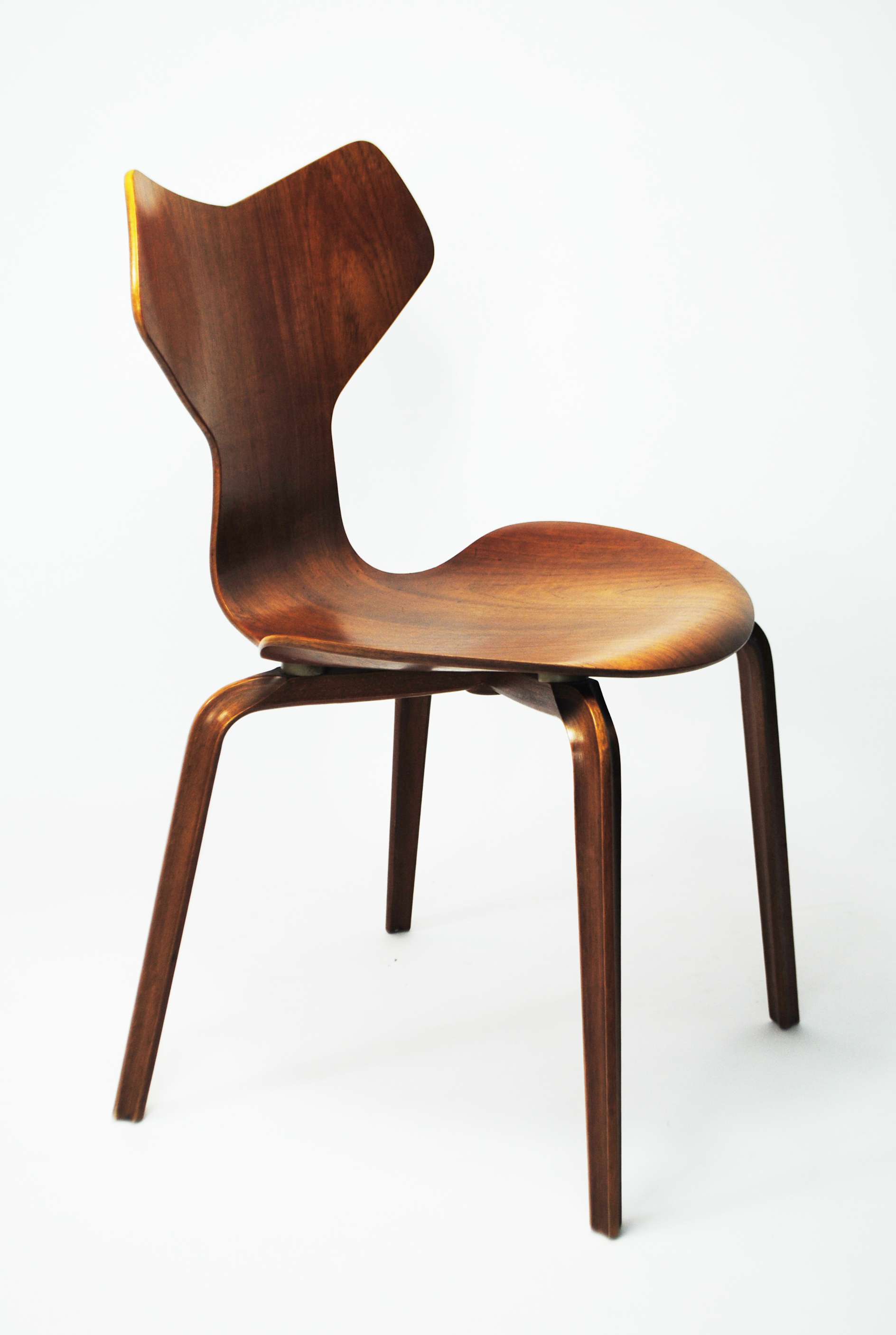 Grand Prix chair by Arne Jacobsen for Fritz Hansen 1957