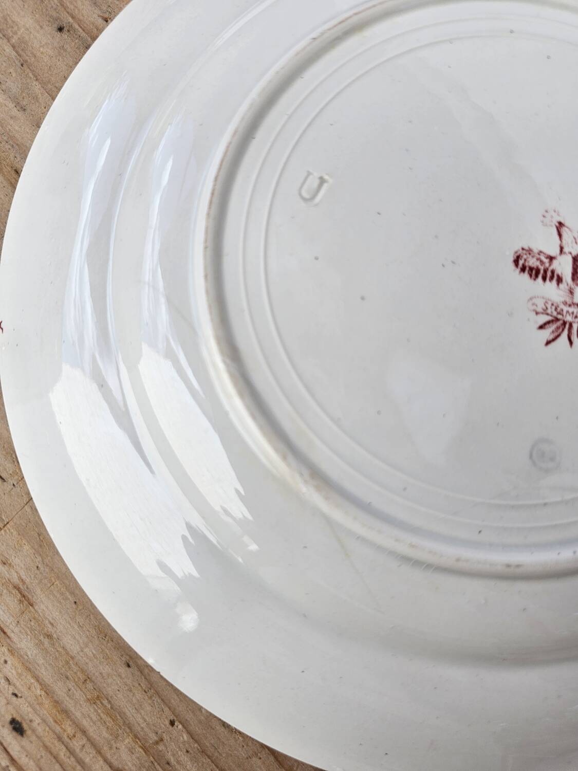 “Margot” flat plates Terre de Fer