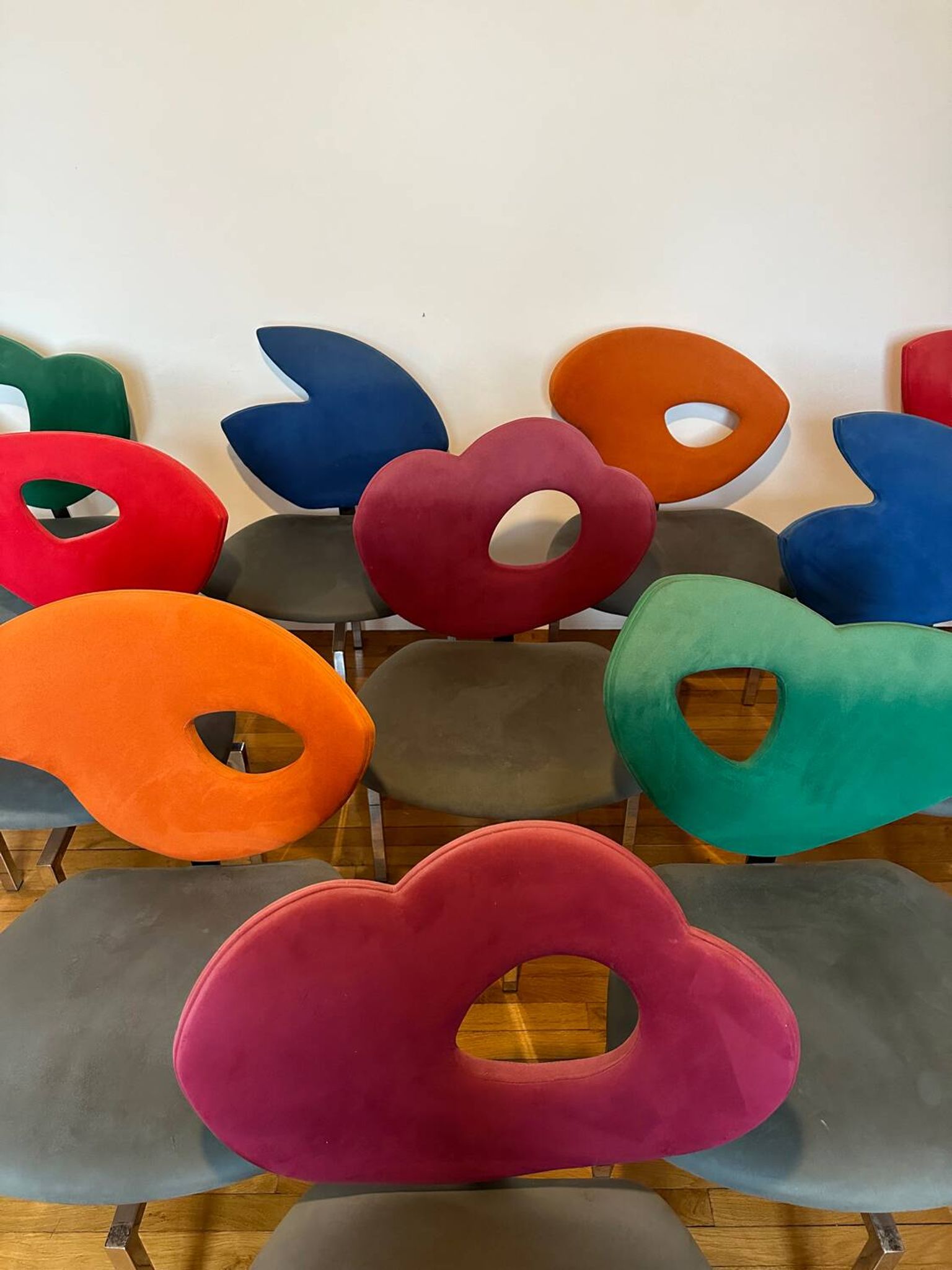 10 vintage Giorgio Saporiti chairs