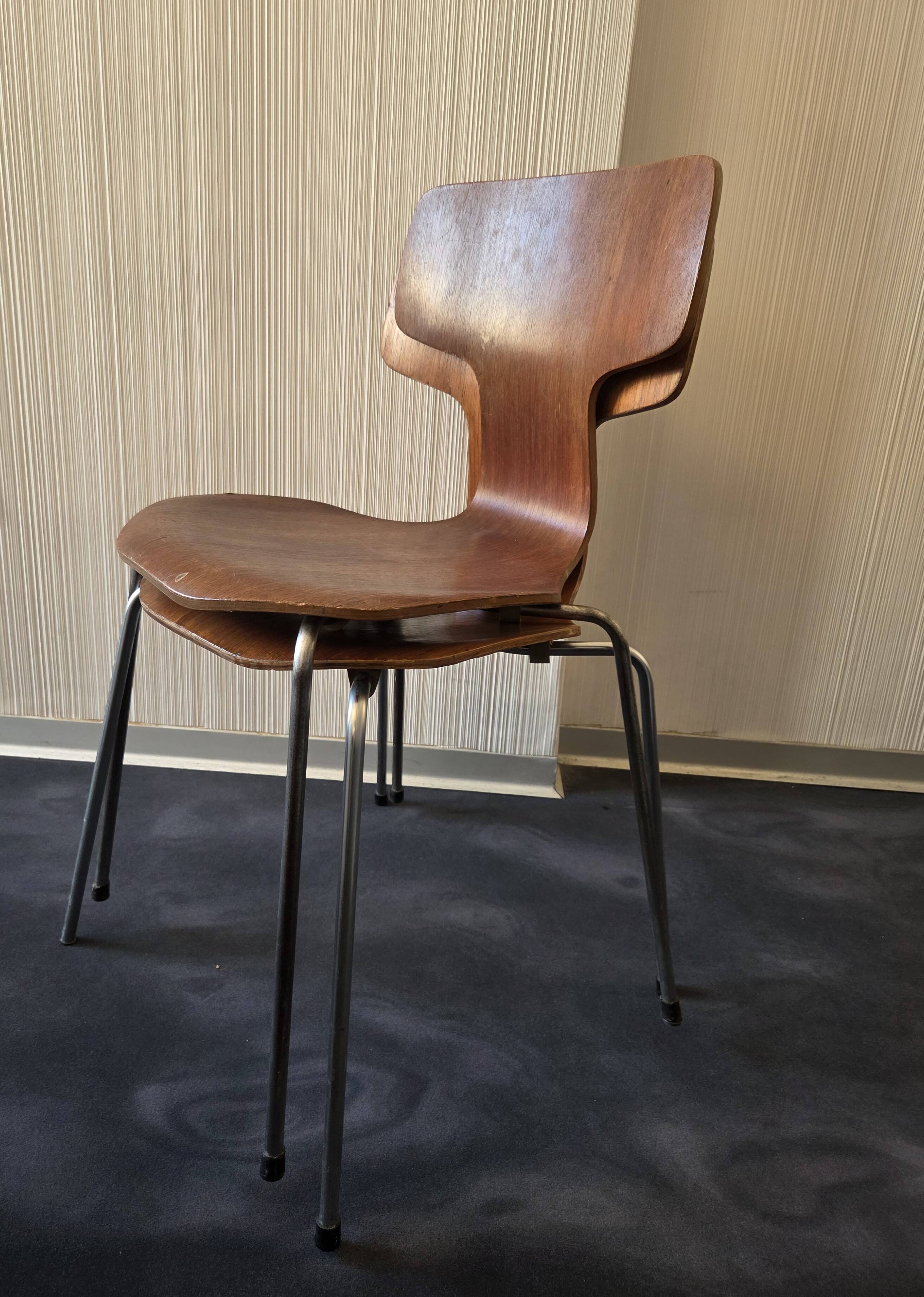 Pair of Arne Jacobsen 3103 chairs