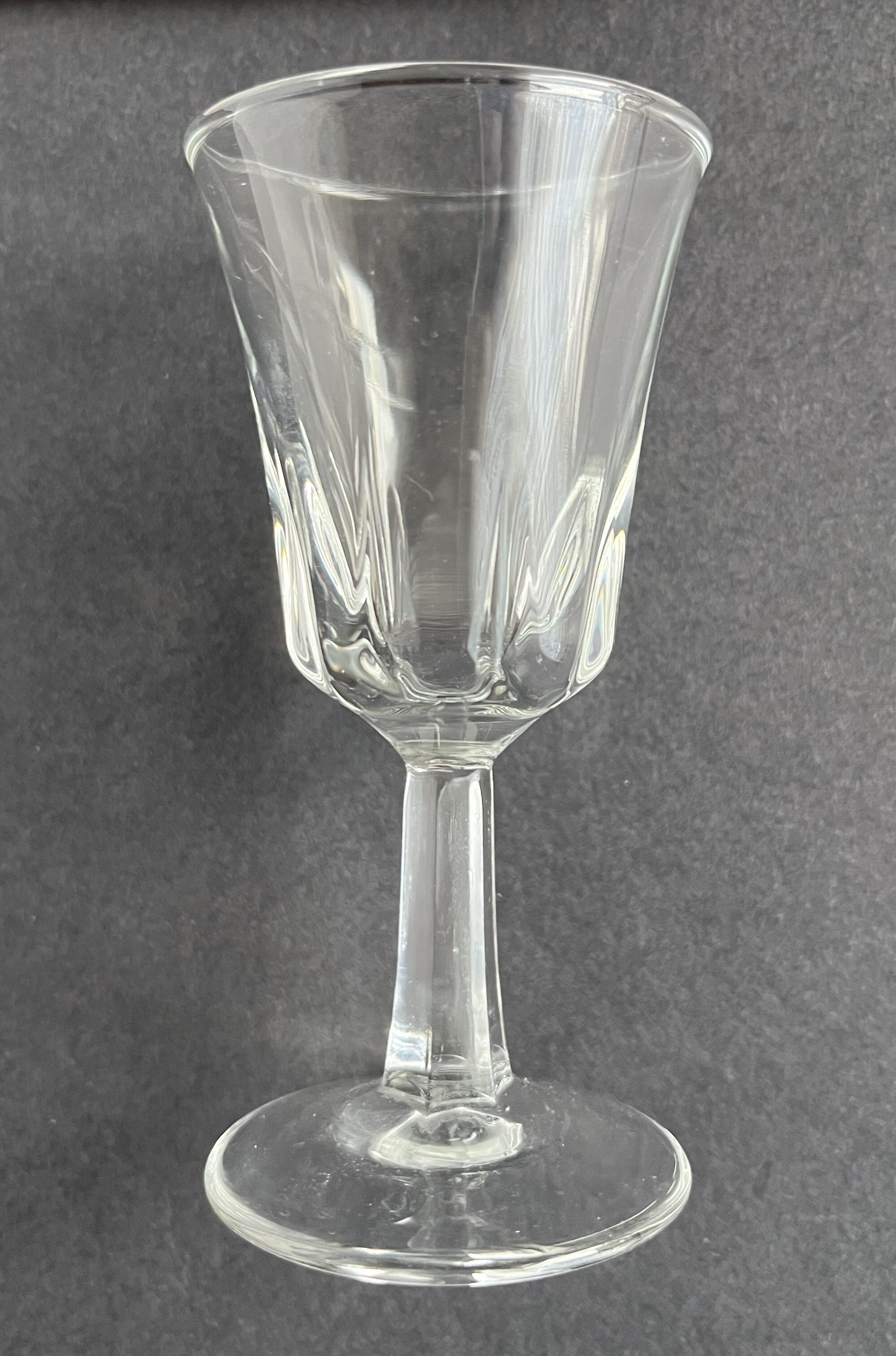 6 verres à liqueur