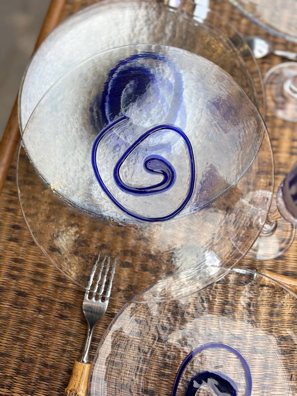8 vintage blown glass plates with swirl decoration