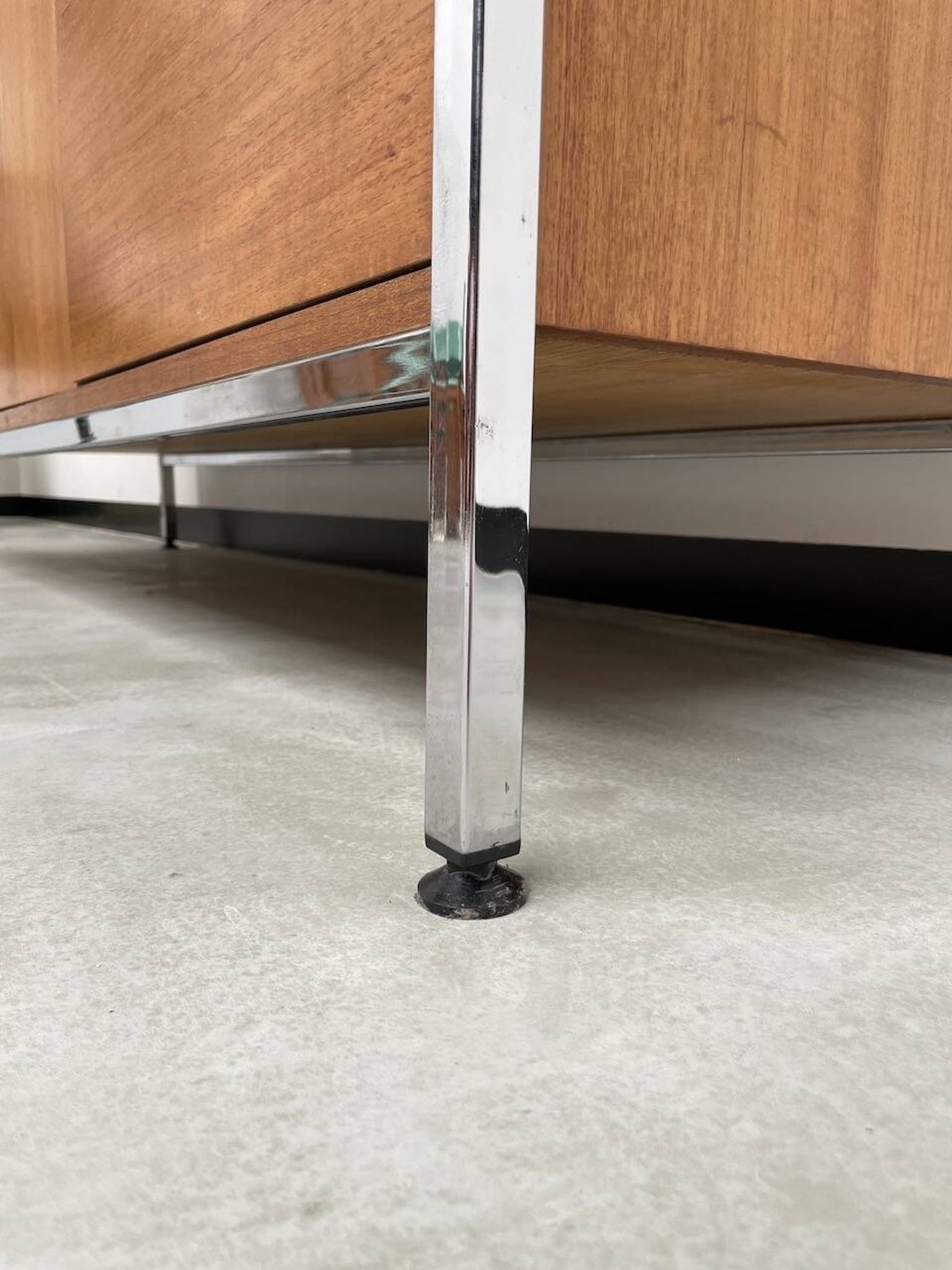 1960s modernist enfilade