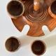 Coquetiers en bois sur support