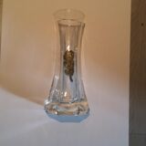Vase patterned Tin