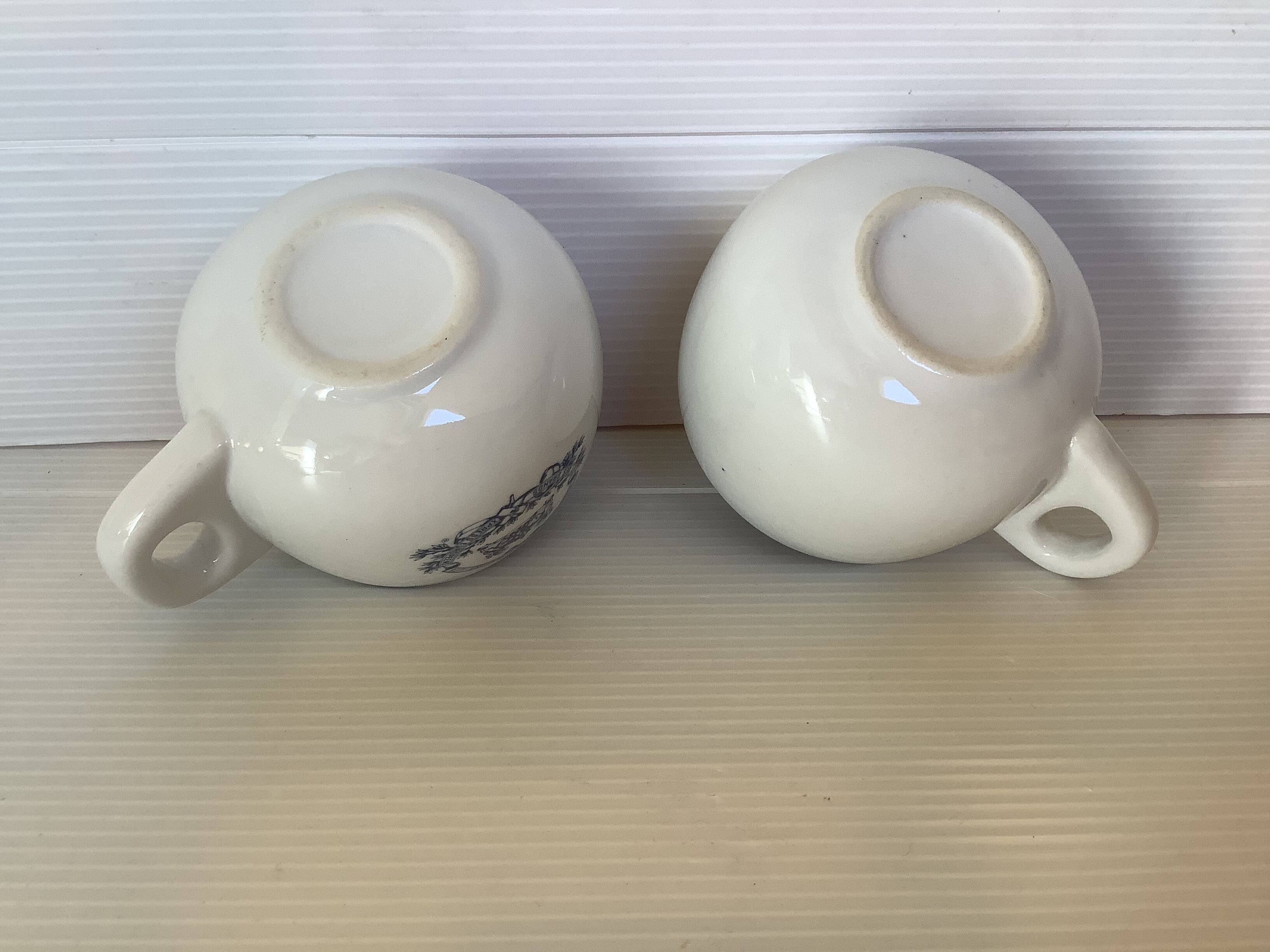 Pair of cups train companies of the sleeping cars of the great European express