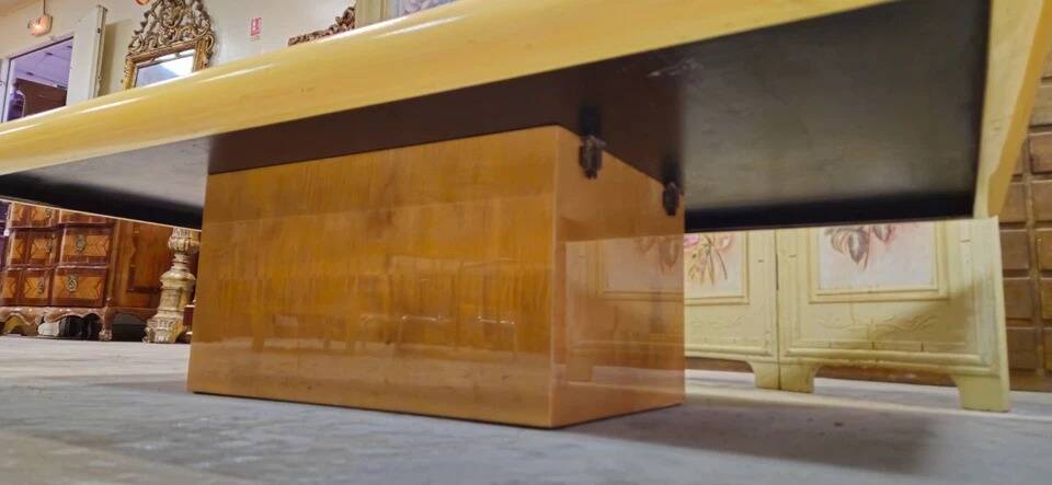 Design coffee table in maple – marquetry top – 1970s vintage style