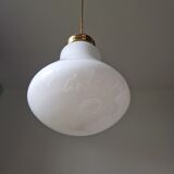 Suspension bulb in vintage opaline