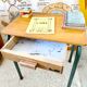 Chaise d'écolier et son bureau par Jacques Hitier