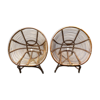 Lot of 2 baskets chairs in vintage rattan