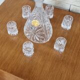 Liquor decanter and 6 glasses