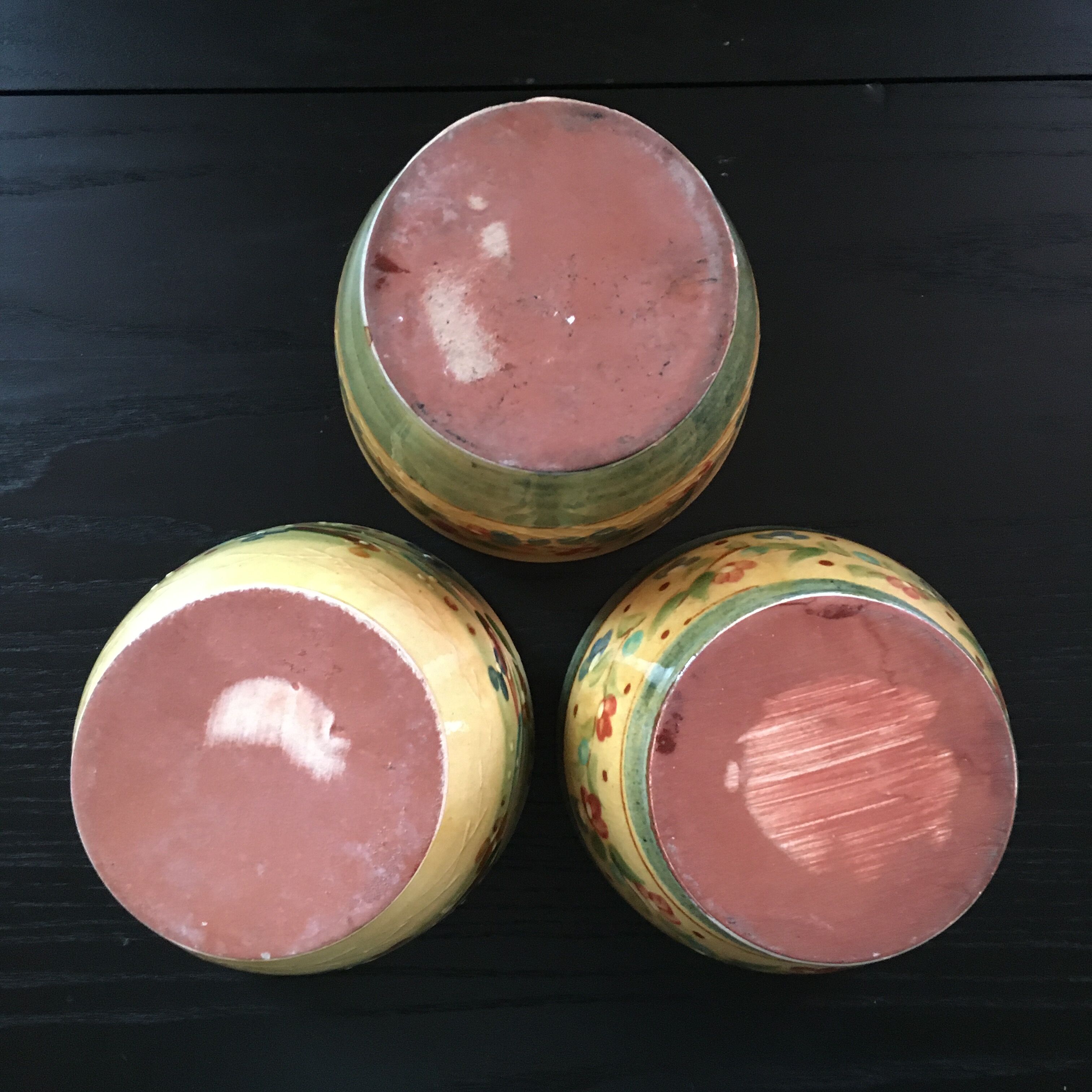 Lot 3 Provençal bowls