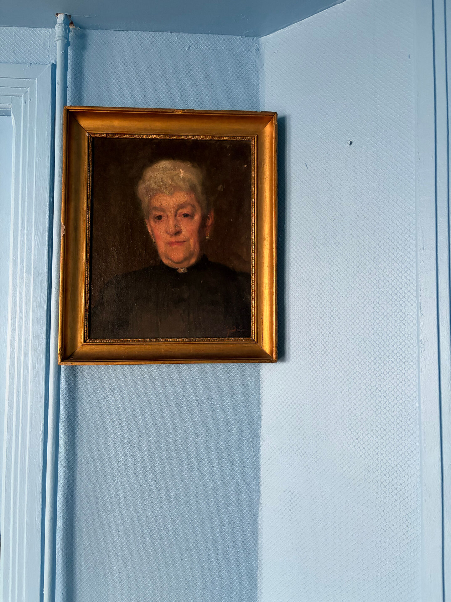 Oil portrait on canvas signed