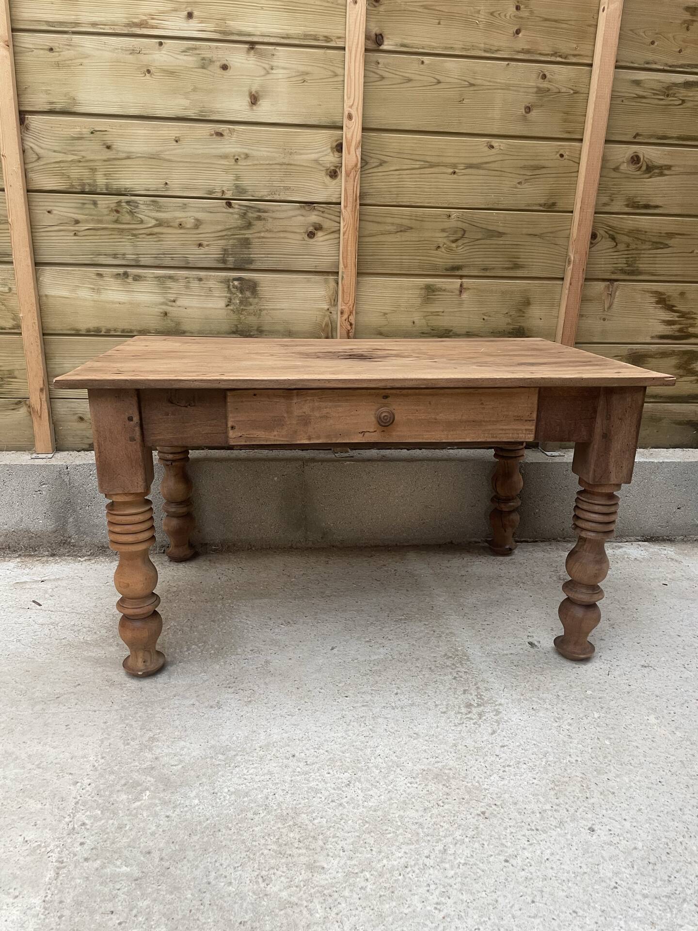Table basse de ferme