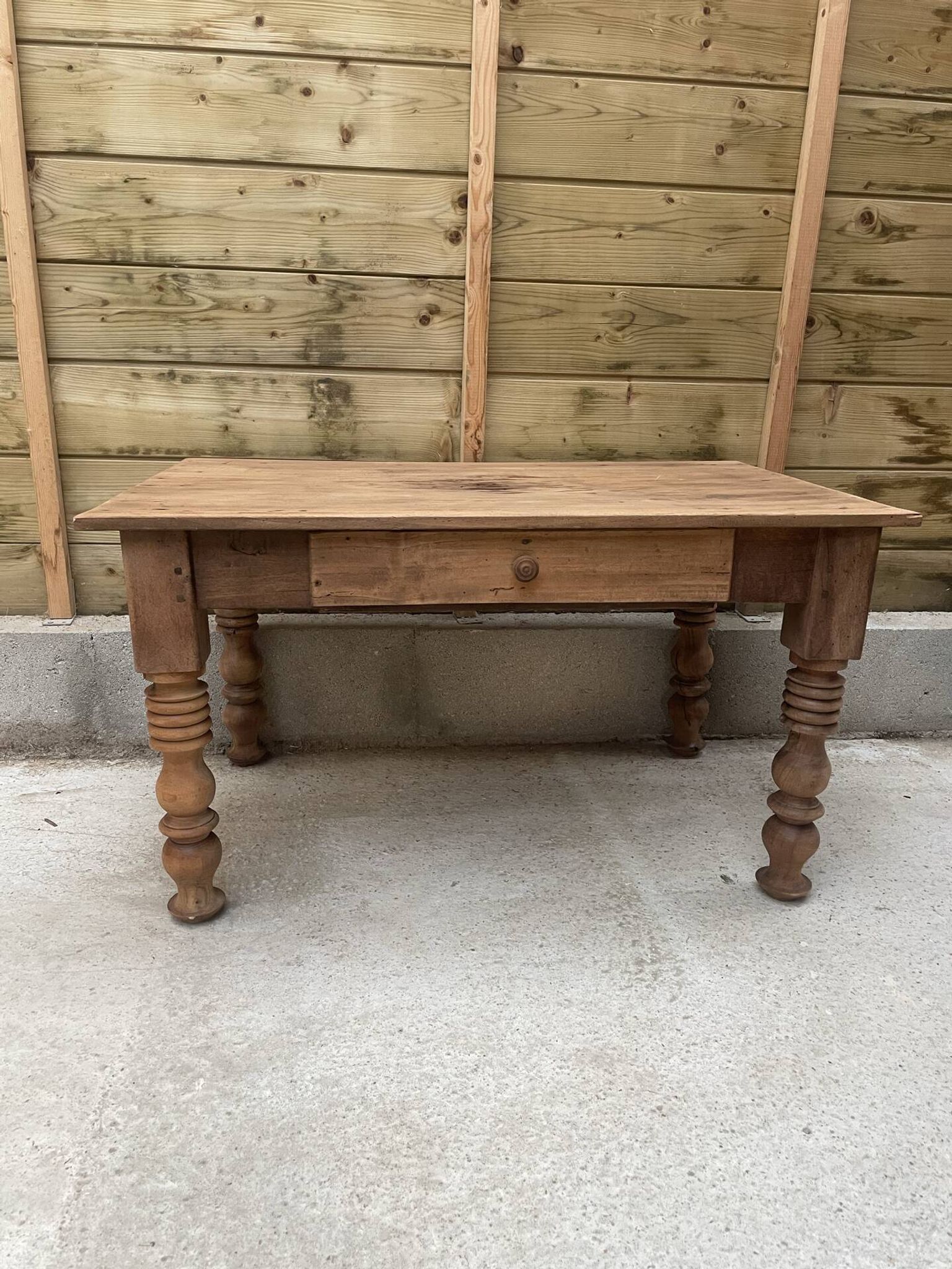 Table basse de ferme