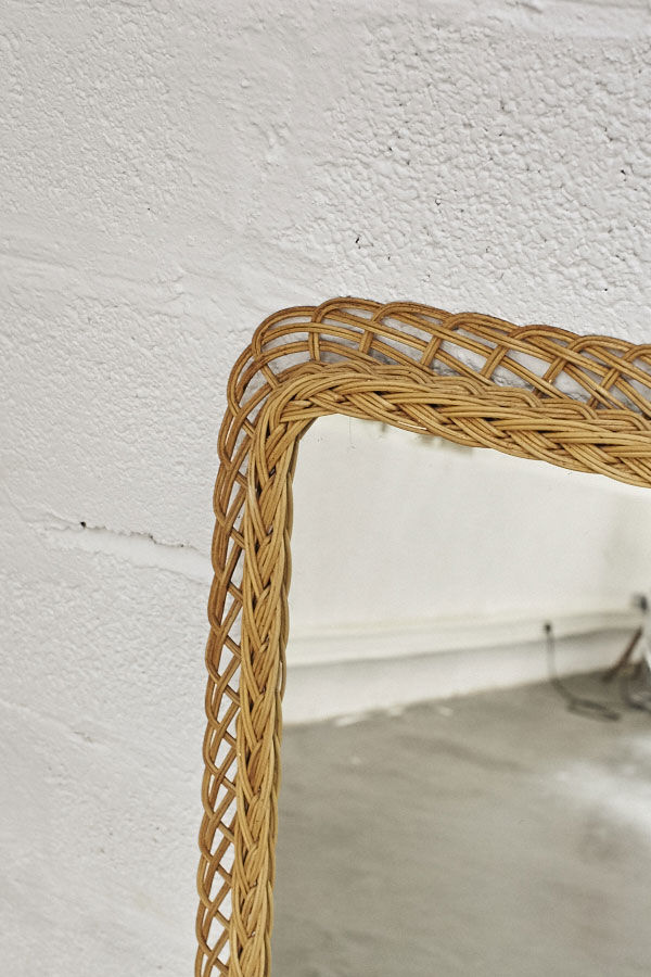 Mirror rattan