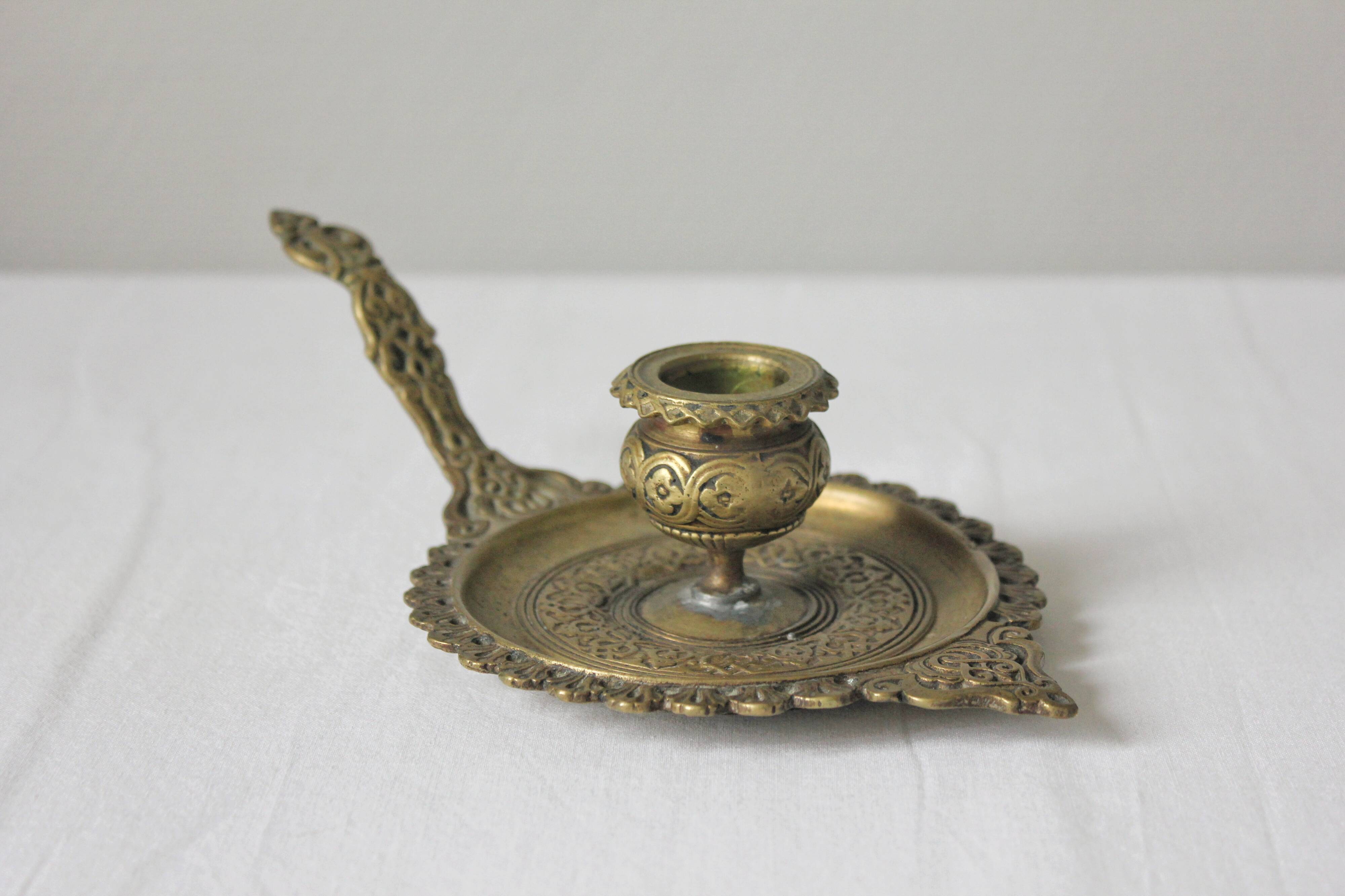 Bougeoir à main oriental en laiton vintage