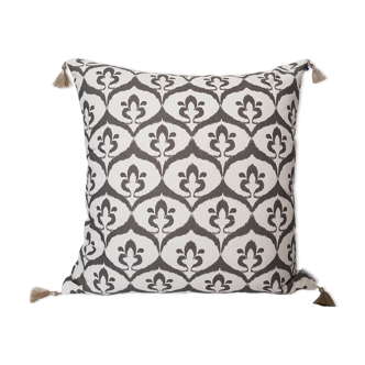 Ottoman cushion cover in white,grey ikat style - 50 x 50
