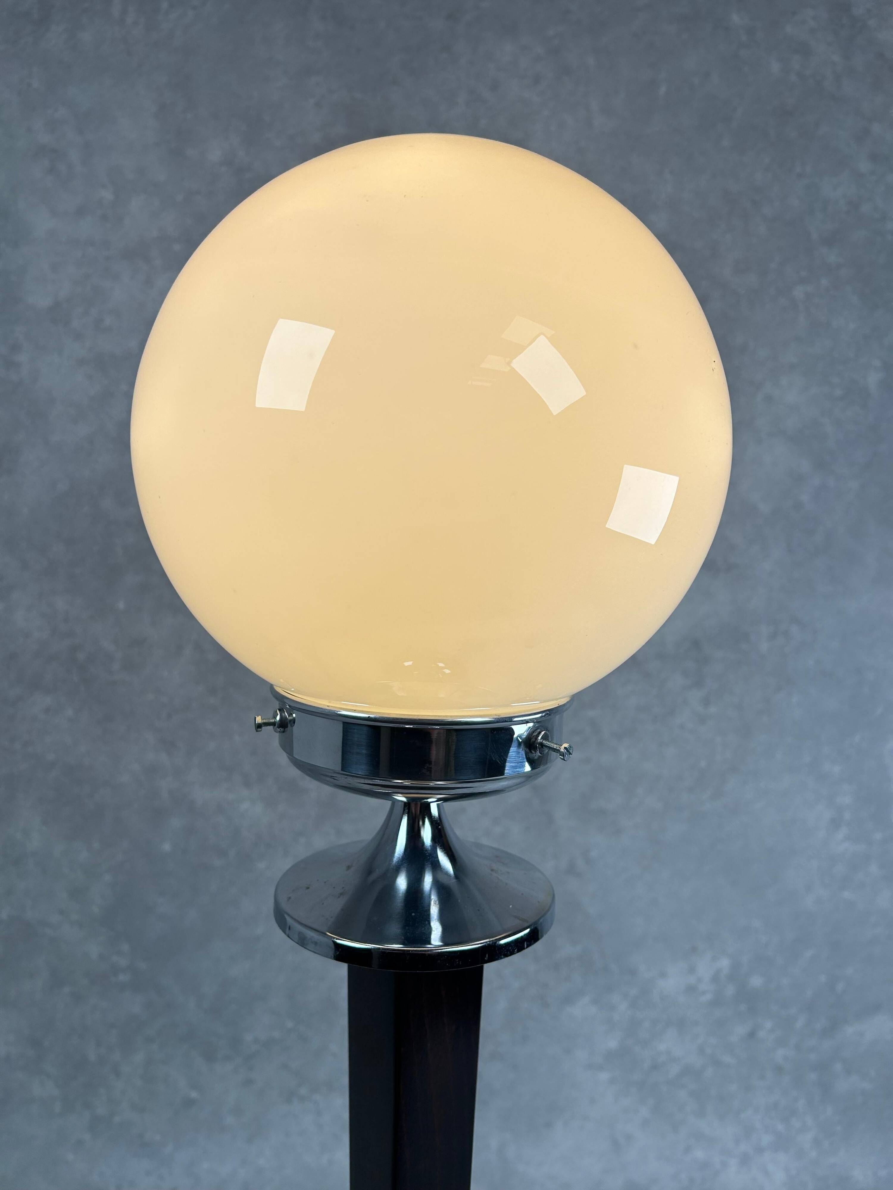 Lampe de table art déco