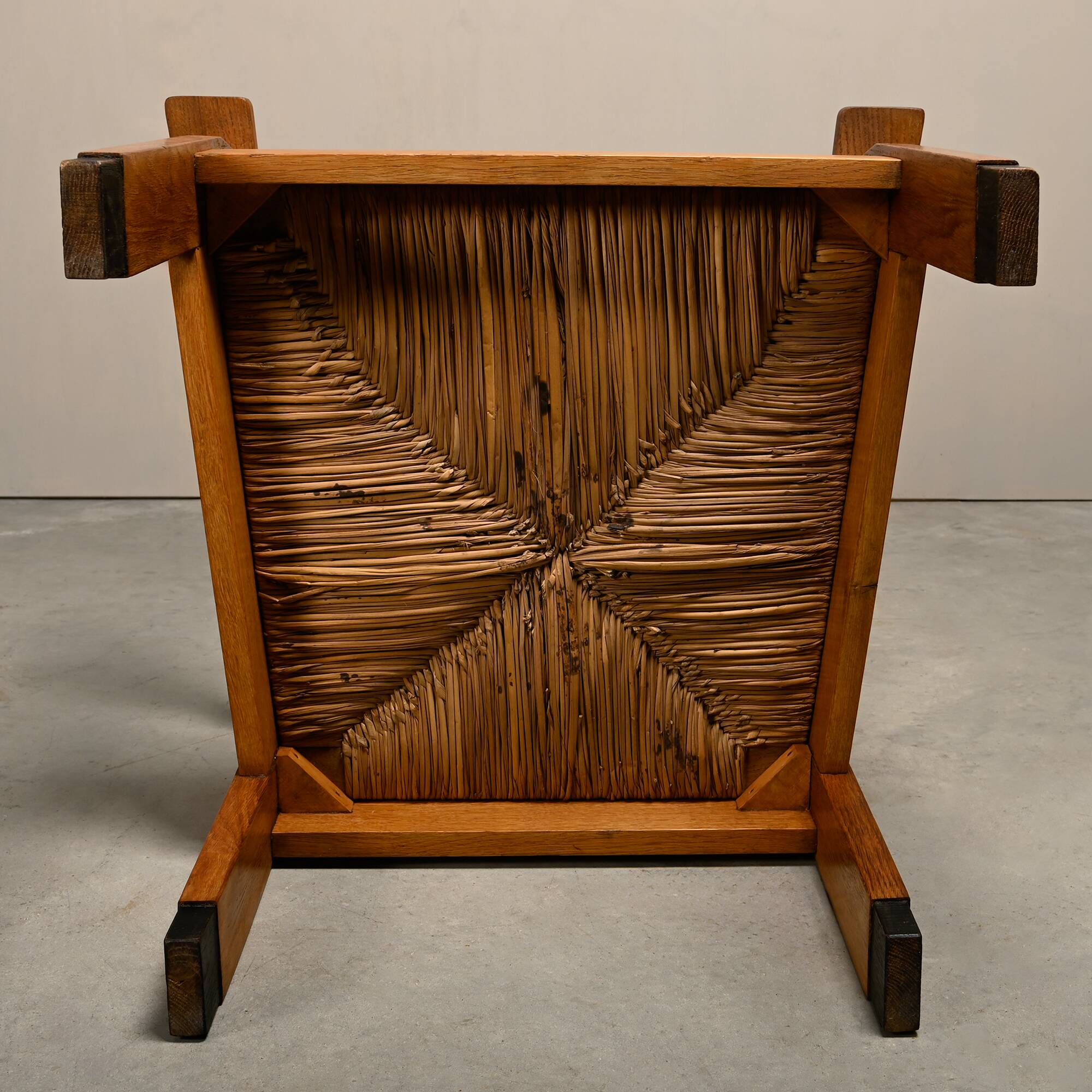 Art Deco Haagse School Armchair in solid Oak and Straw, 1930s