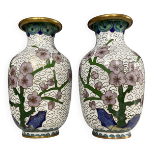Paire de petits vases