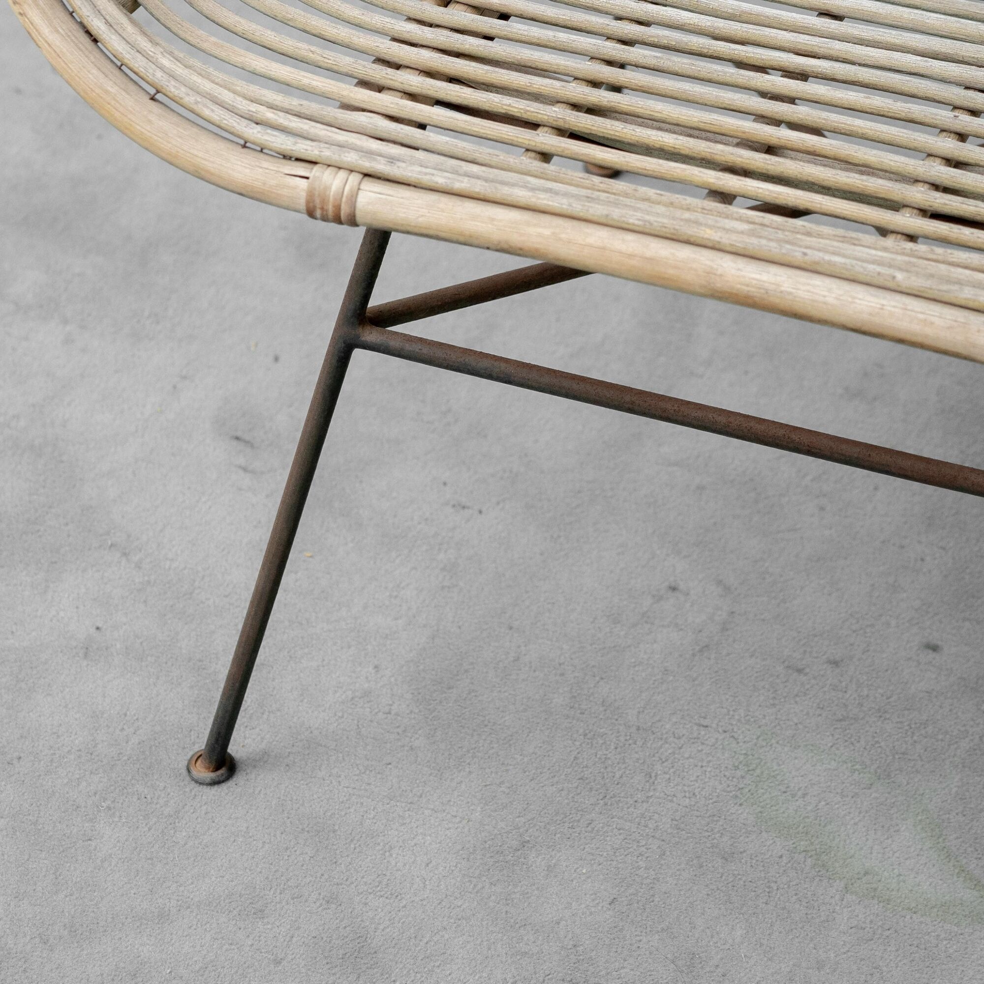 Vintage lounge armchair in rattan and metal, 1960s modernist design