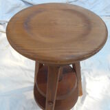 Shop stool with screw