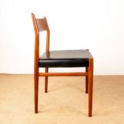 6 Danish chairs in teak and new skai, model 418 Arne Vodder 1960.