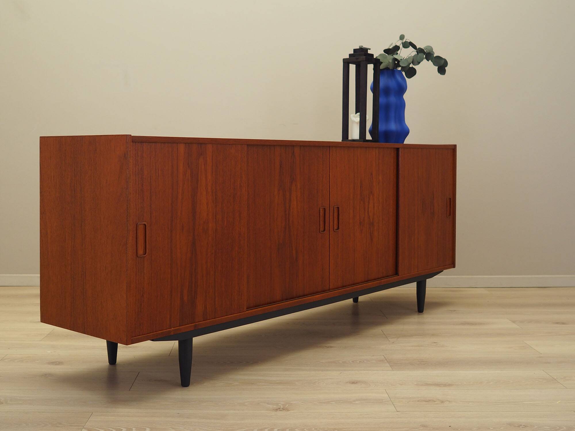 Buffet en teck, design danois, années 1970, fabricant : Westergaard