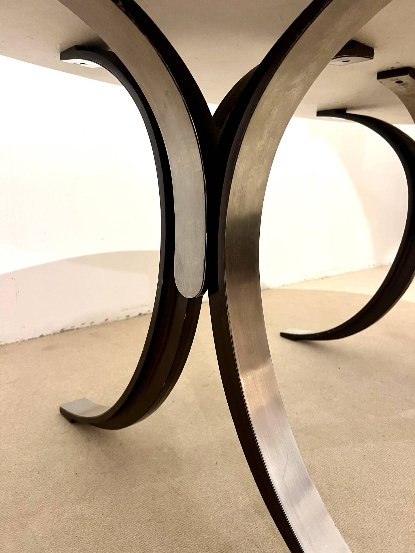 Table Tecno, marble, by Osvaldo Borsani and Eugenio Gerli, Italy, 1968