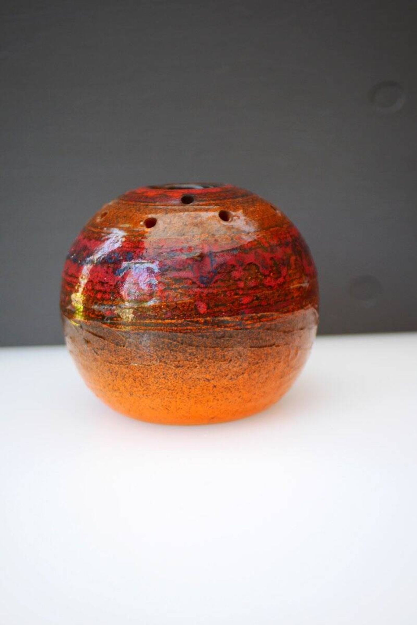 Vase en céramique d'art potier du milieu du siècle de Tilgmans