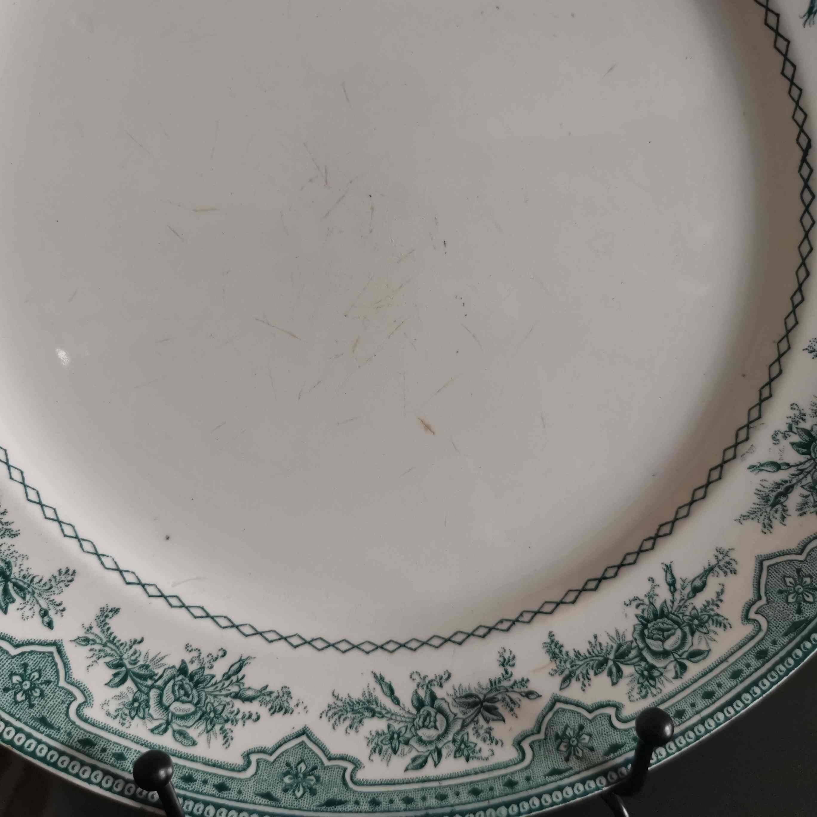 2 Moss Roses flat plates