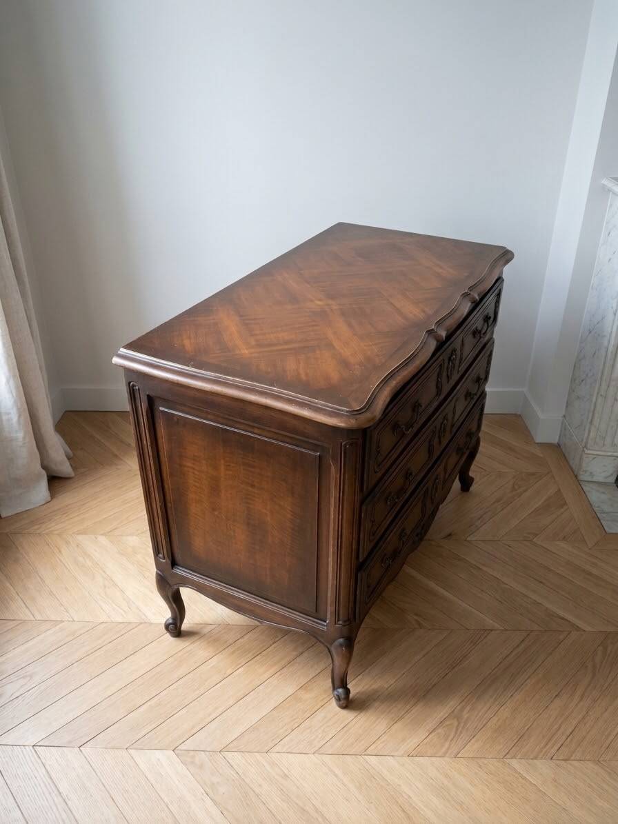 Louis XV arbalète style commode with 3 wooden drawers
