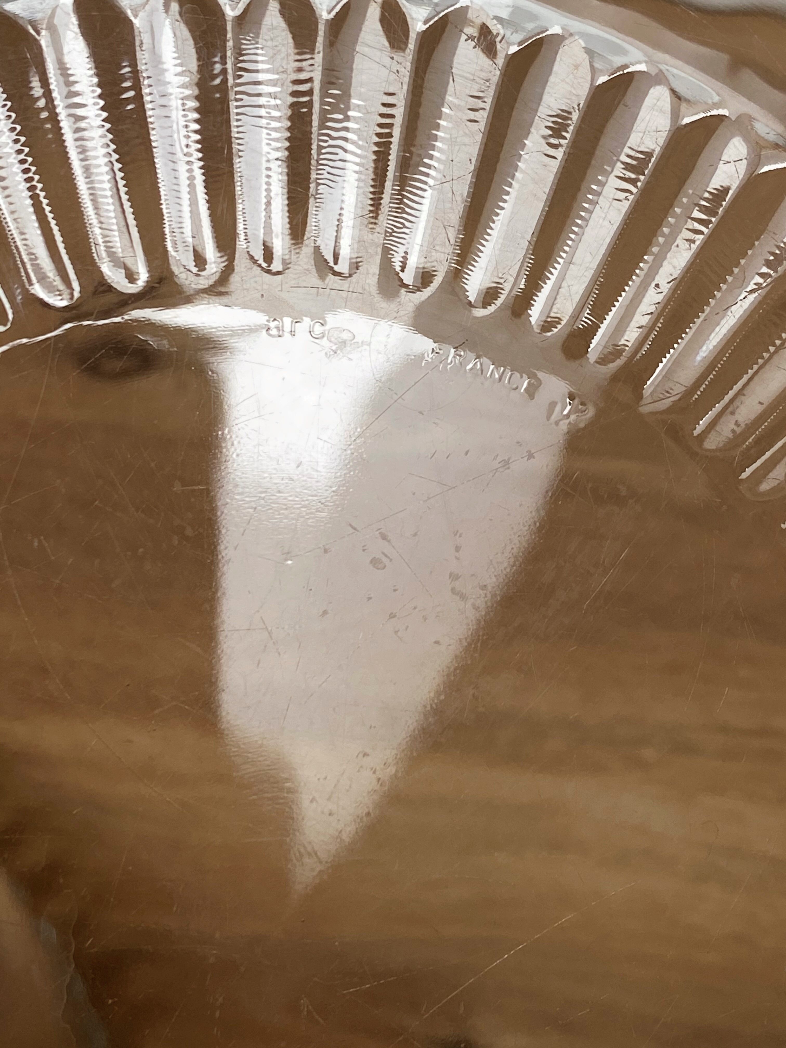 Flat and its arcoroc glass bell