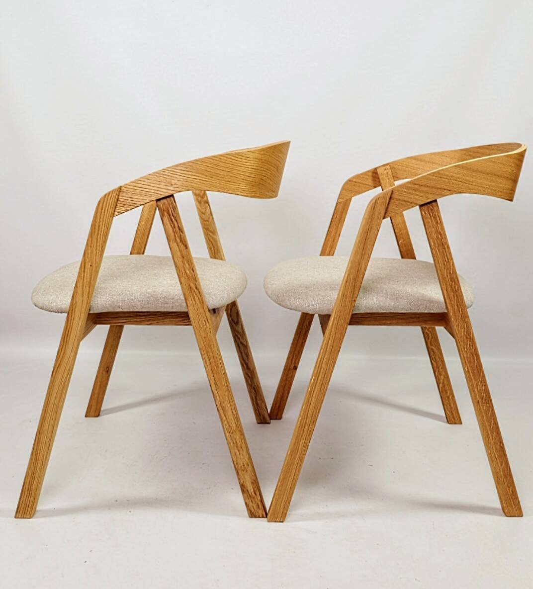 Vintage chairs light oak and beige natural linen