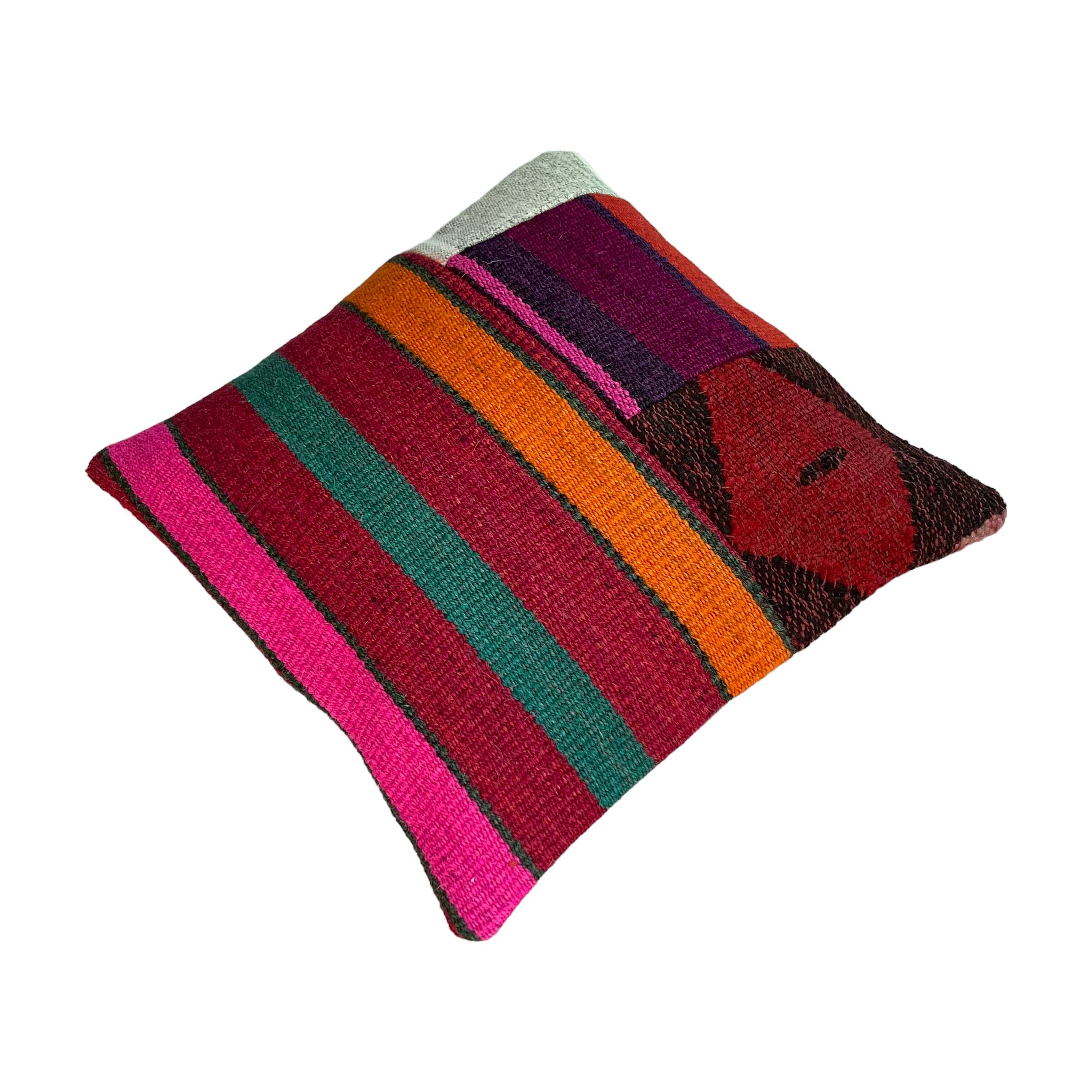 Vintage turkish kilim cushion cover , 40 x 40 cm