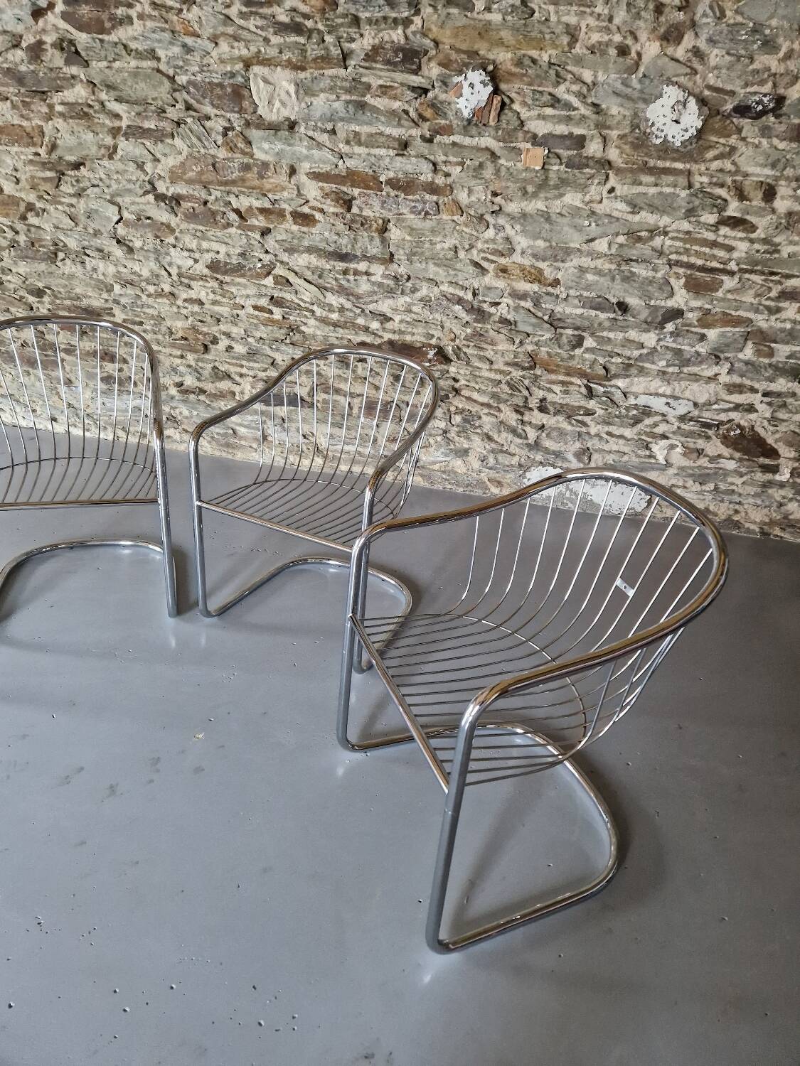 Lot de 4 Chaises à Bras, En Métal Chromé – 1970