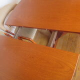 Baumann oval table