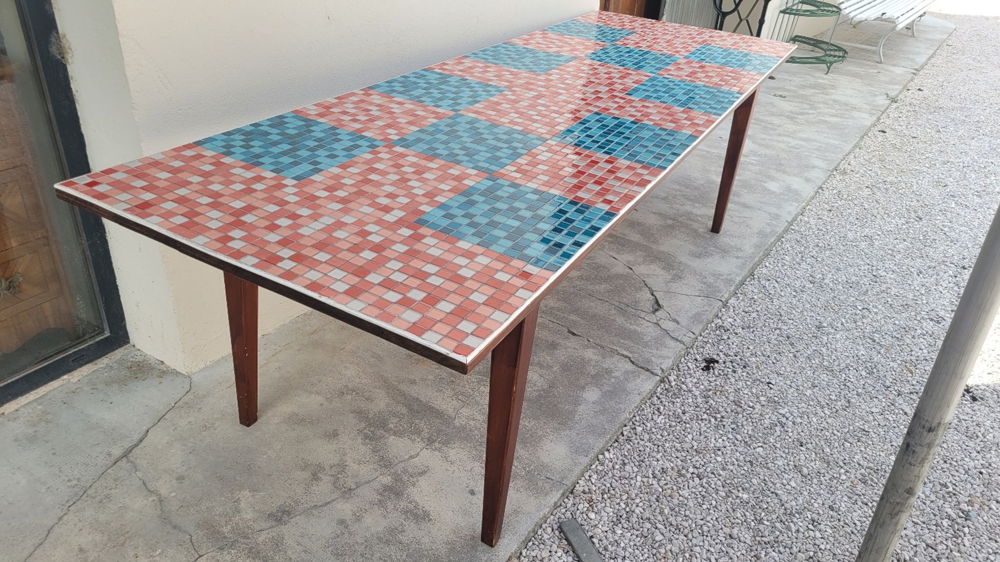 Old farmhouse table with mosaic top and tapered legs - 2m64