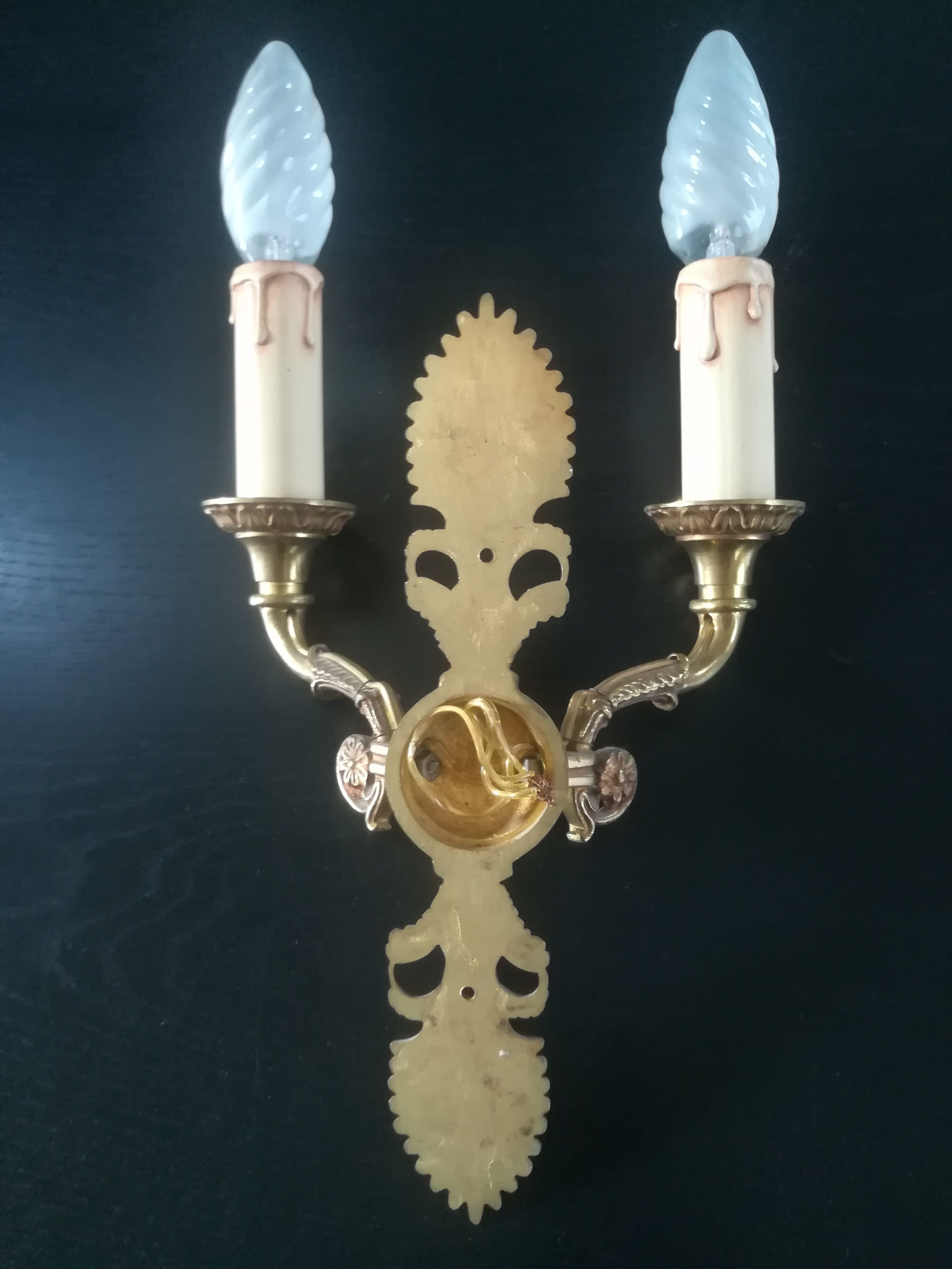 Paire d'appliques style Empire en bronze doré