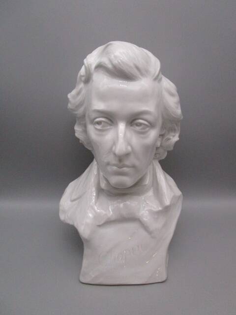 Porcelain bust of Frédéric CHOPIN