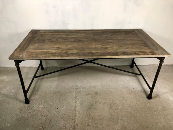 Table d'atelier en fer et plateau bois ancien