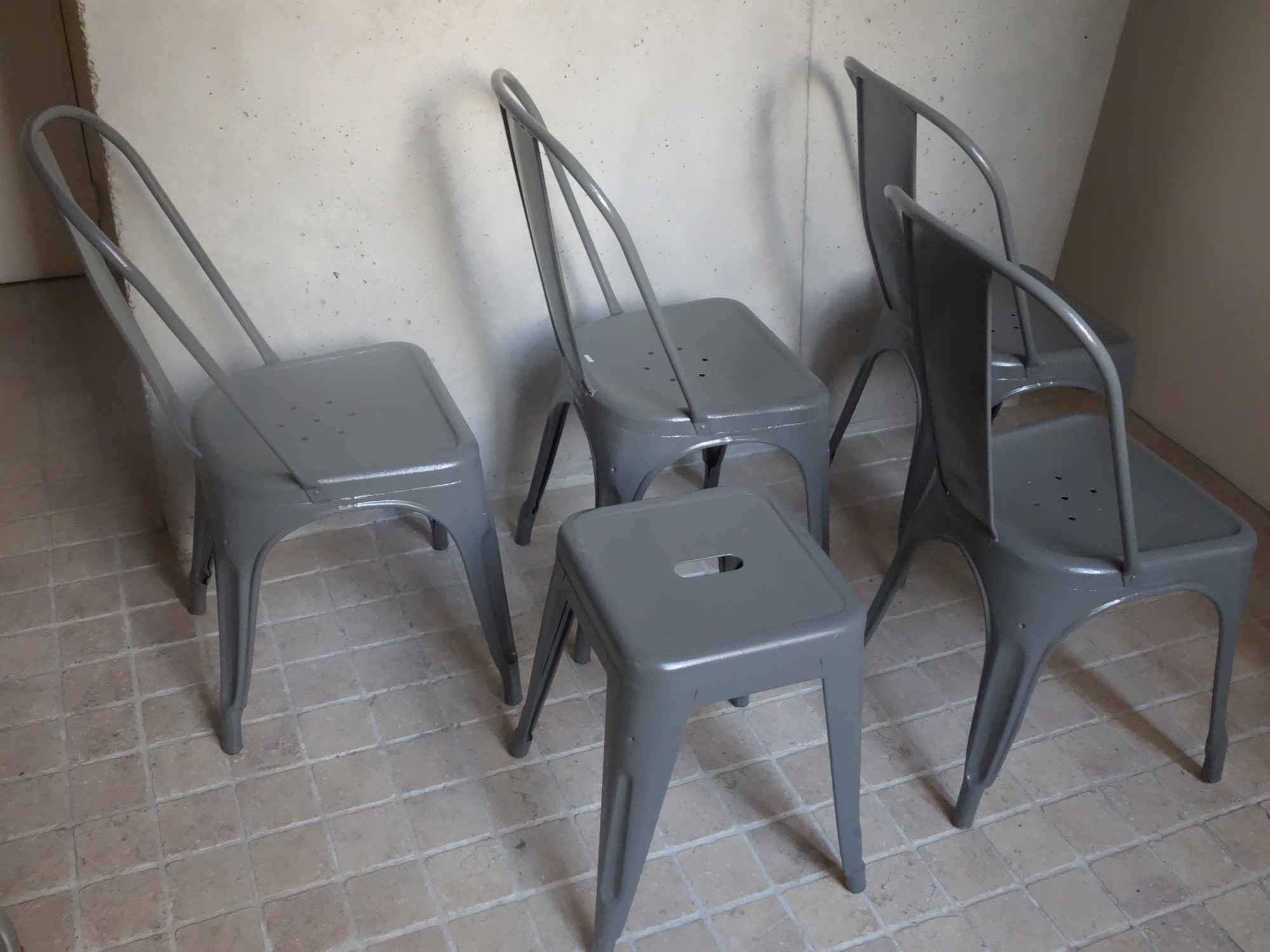 Suite Tolix chairs and stool 30-60