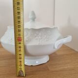 Porcelain tureen