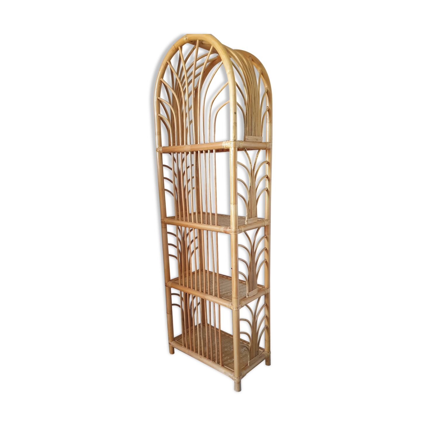 Etagère en rotin