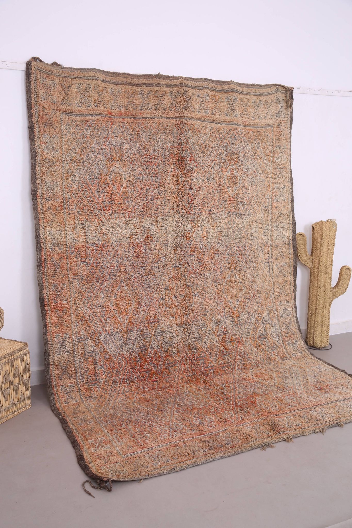 Peach Vintage Moroccan Rug 203 x 302 cm - Berber Wool Rug - Handmade Rug