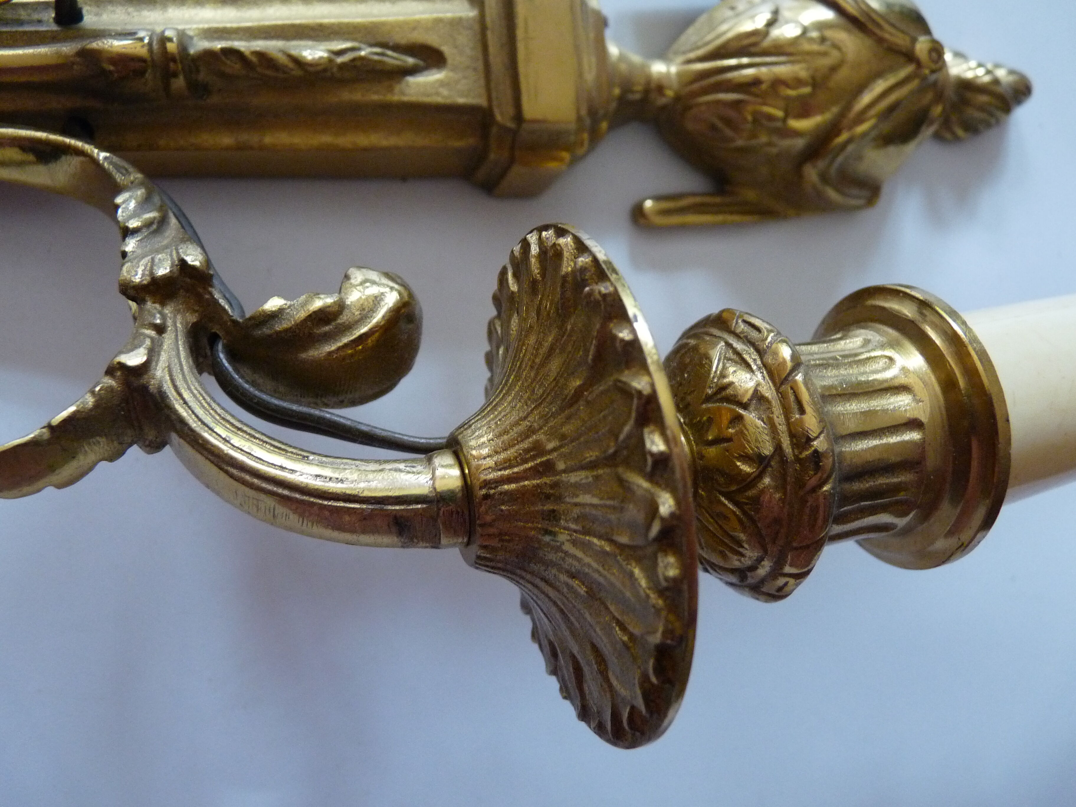 Paire d'appliques en bronze style empire