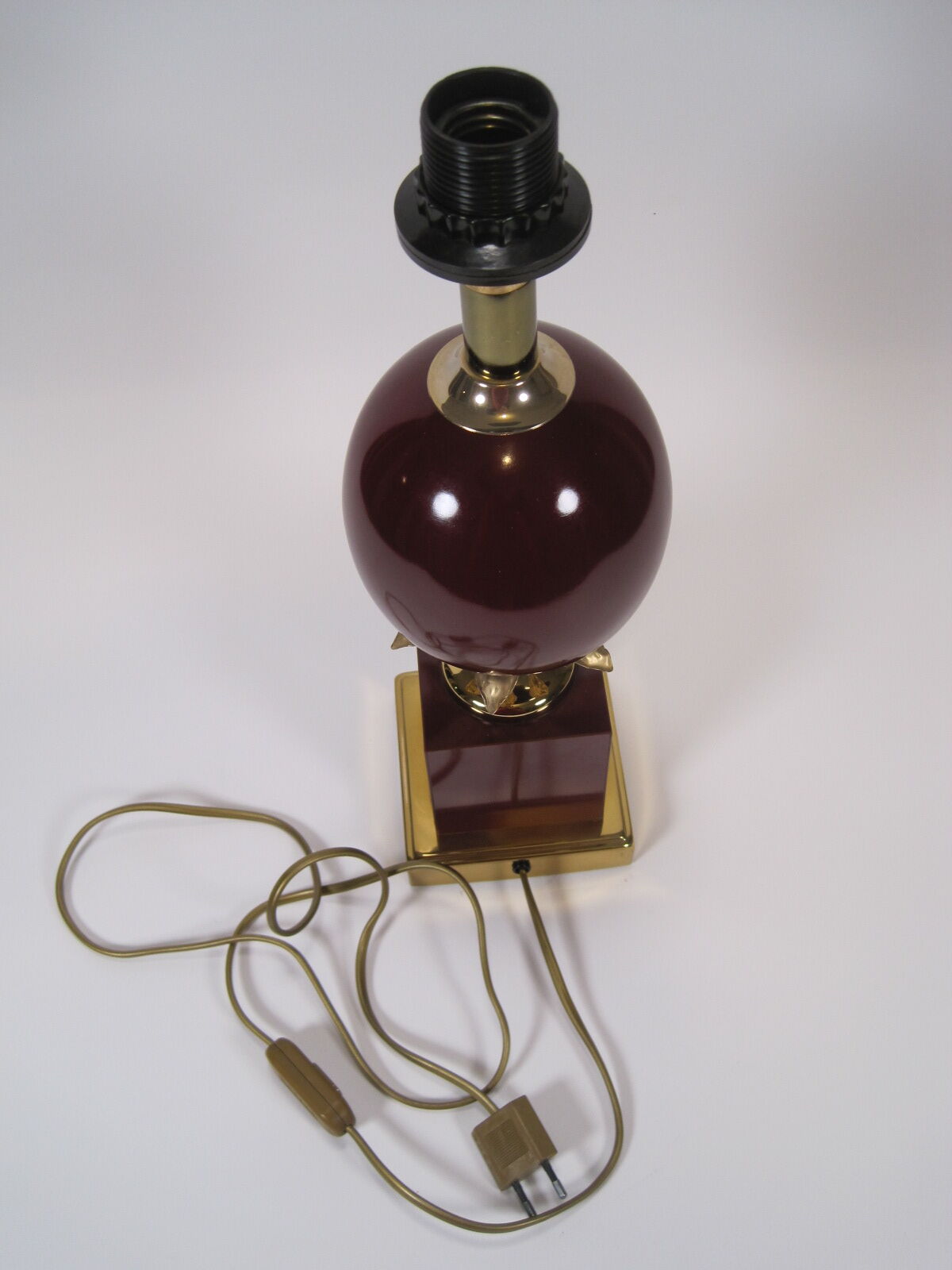 Luxury light lamp lounge egg ostrich 1970 awarded to Louis Drimmer
