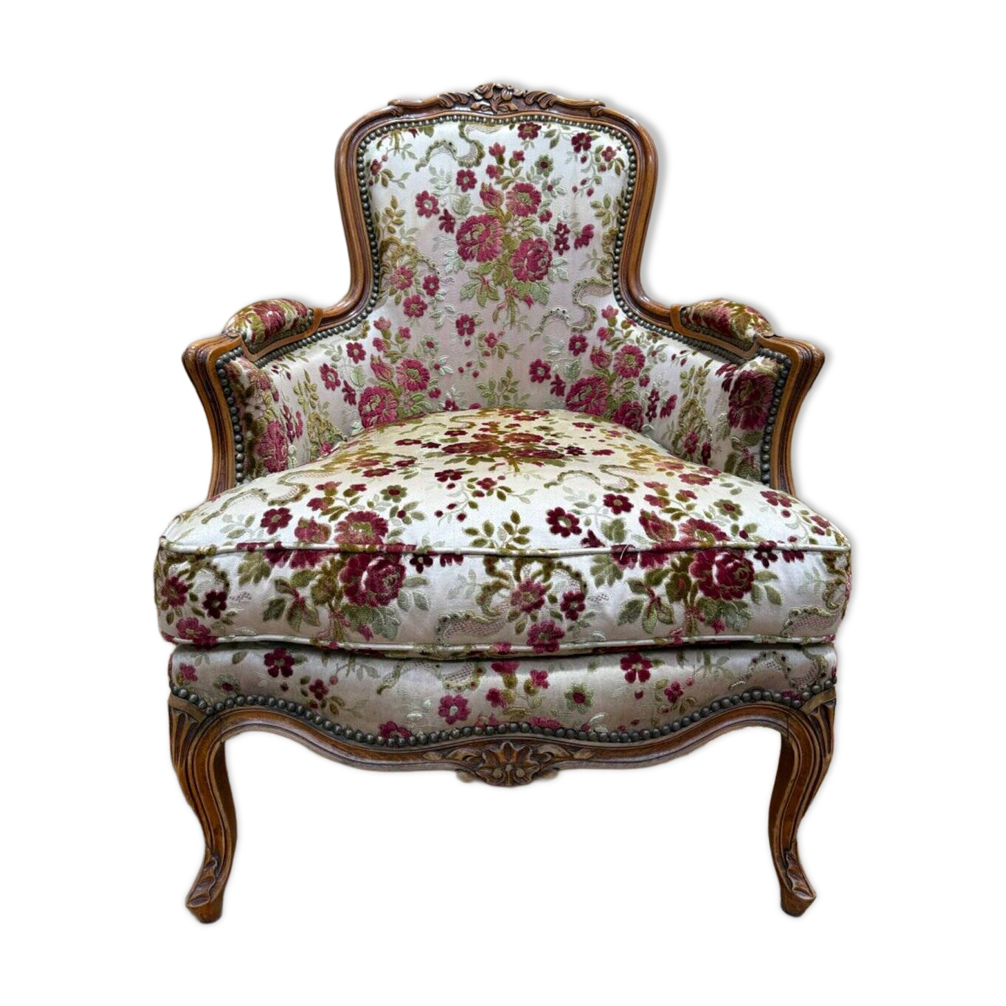 Elegant Louis XV style bergère in cherry wood and floral velvet.