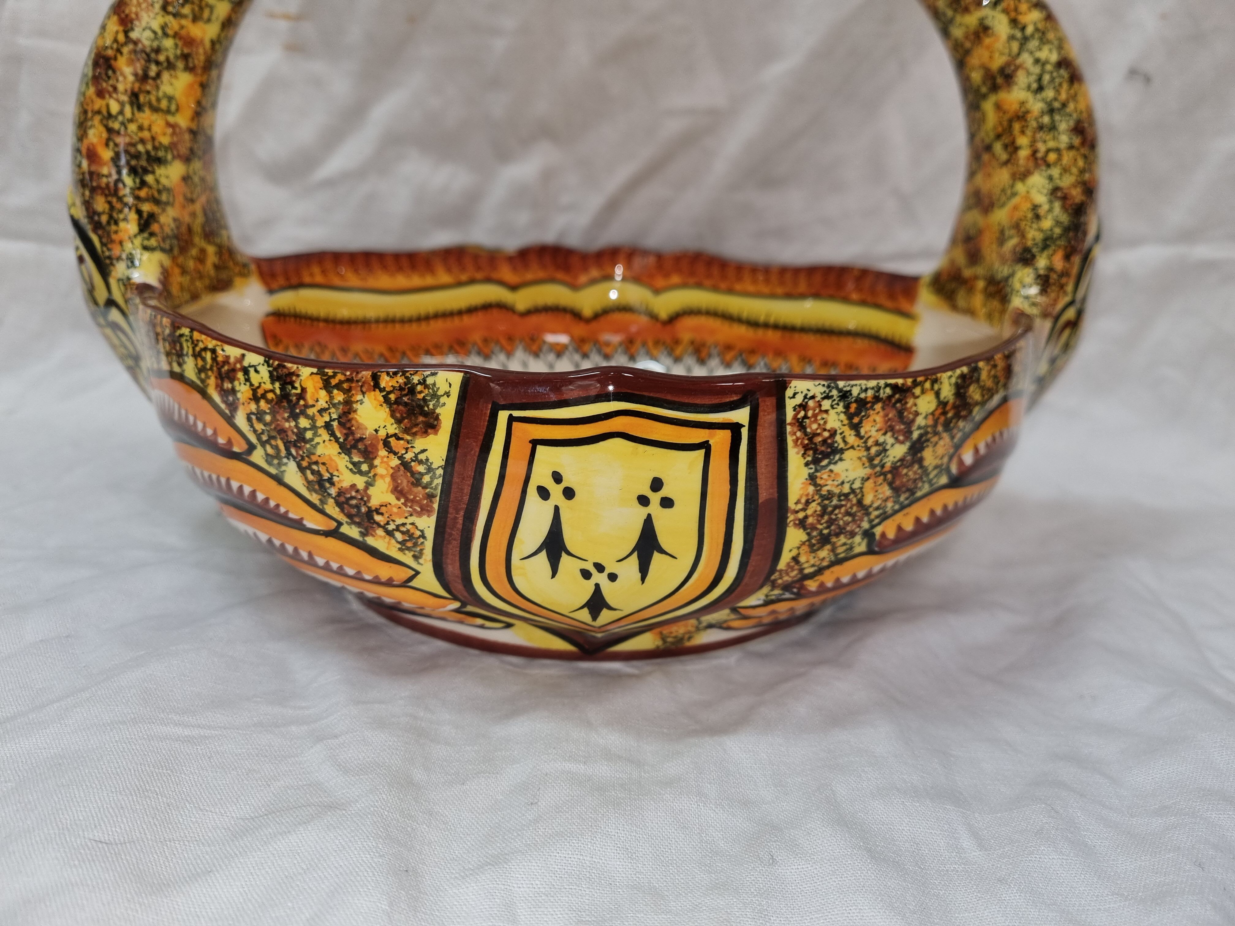 Fruit cup Henriot Quimper, swans of 1960
